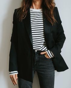 Rome Outfits, Outfits Petite, Mode Inspo, Happy Weekend, Black Blazer, Mode Inspiration, Work Fashion, Outfits Casuales, Striped Shirt