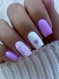 Purple Nail Shades, Ongles Violet Pastel, Letnji Nokti, Lila Nail Art, Light Purple Nails, Bee Nails, Purple Glitter Nails, Purple Nail Art, Lilac Nails