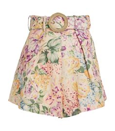 Find ZIMMERMANN Halliday Shorts on Editorialist. Hailing from Zimmermann's Spring/Summer 2024 capsule, the Halliday shorts are printed with watercolour-inspired florals that beg to be featured in your summertime line-up. Crafted from soft and breathable linen, the pair boasts a high waist and an oversized belt that can be removed depending on how you feel like styling it. Oversized Belt, Tom Ford Clothing, Short Coat Jackets, Spring Summer 2024, Swimwear Shorts, Shoes Heels Pumps, Field Jacket, Short Coat, Men's Beauty