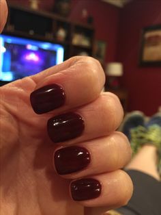 SNS #100. Dark dark berry. Dark Red Sns Nails, Maroon Dip Powder Nails, Red Sns Nails, Hombre Nail, Sns Nail Powder, Fall Nails Dip, Sns Colors, Peach Colored Nails, Sns Powder