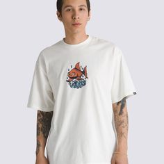 The Goldfish T-Shirt is a loose fit short sleeve crew neck T-shirt made of breathable cotton, with a bold screenprinted graphic of a goldfish with a Vans® logo at the center. 100% Cotton fabricDesigned with room in the chest and hipsShort sleeve crew neck T-shirtScreenprinted graphicsLoose fit | Vans Goldfish Loose Fit T-Shirt Men's Large White Cotton Vans T-shirt, Vans Letter Print T-shirt For Summer, Vans T-shirt With Screen Print For Streetwear, Vans Screen Print T-shirt For Streetwear, Vans Graphic Short Sleeve T-shirt, Vans Graphic T-shirt For Streetwear, Vans T-shirt With Graphic Print And Relaxed Fit, Vans Graphic Print T-shirt For Streetwear, Vans Relaxed Fit Graphic T-shirt