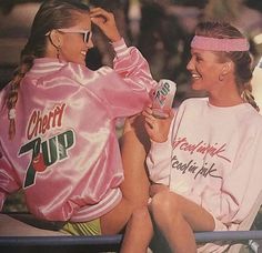 Mode Tennis, 1980s Aesthetic, 80’s Aesthetic, 80s Girl, Style Parisienne, New Retro Wave, Teen Magazine, 80s And 90s Fashion, 80s Vibes