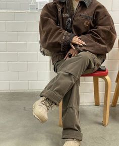 Carhartt Jacket Outfit, Pakaian Hipster, Nyc Winter Outfits, Carhartt Jacket, Fall Fits, Winter Fits, Looks Style, Looks Vintage