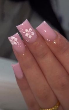 Gel Polish Nail Designs No Acrylic, French Tips Flower Nails, Nail Idea Short, Summer Nail Square, Nail Ideas Acrylic Summer, Nail Inspo Square Medium, Flower Design On Nails, Purple Design Nails, Basic Nails Acrylic