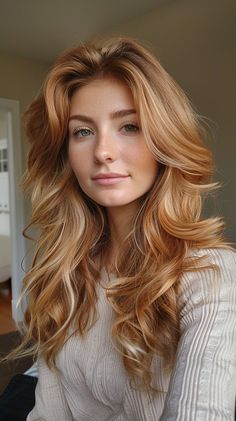 Infuse a sense of luxe with velvet honey whispers in brown hair. Explore styles that capture the delicate and whispered essence of honey, ensuring your hair exudes a sense of luxurious and velvet honey-inspired beauty. Color Formulas, Spring Hair Color, Honey Blonde Hair, Hair Inspo Color