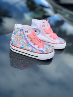 Custom Bling Sneakers --Please verify the size-- --If you have another idea for some custom all stars just message.-- Bedazzled Shoes Diy, Bling Sneakers, Personalized Sneakers, Super Bowl Outfit, Football Mom Gifts, Bedazzled Shoes, Bling Converse, Baby Converse, Custom Bling