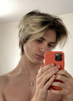 Blonde Tips On Brown Hair Men, Grey Hair Color Men, Neon Eubanks, Boys Colored Hair, Noen Eubanks, Tomboy Hairstyles, Blonde Tips, Blonde Streaks, Blonde With Dark Roots