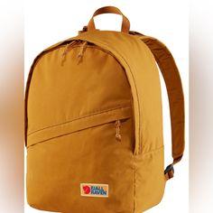 Nwt! Unisex! The Fjallraven Vardag 25l' Everyday Outdoor Bag' In Cool Acorn With Seatpad! A Beautiful, All Purpose Bag In Mustard Yellow. Larger Of The Vardag Line. Nwt! Laptop Rucksack, Outdoor Bag, Seat Pads, Everyday Carry, Fjallraven Kanken, New York Yankees, Laptop Sleeves, Laptop Bag, Trekking