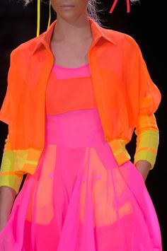 pink and orange | ZsaZsa Bellagio – Like No Other Orange And Pink Outfit, Neon Outfits, Fashion Week Spring 2014, Neon Fashion, Orange Fashion, Yohji Yamamoto, Pink Outfit, Donna Karan, Mode Inspiration