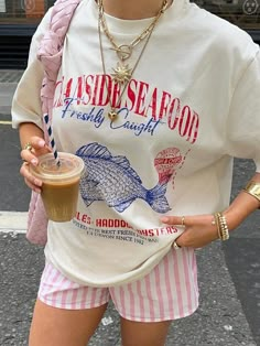 White Casual Collar Short Sleeve Polyester Animal,Letter,Plants,Slogan  Embellished Slight Stretch  Women Clothing College Wardrobe Essentials, Striped Shorts Outfit, Tinned Fish, Graphic Tee Outfits, Aesthetic Streetwear, Streetwear Tshirt, Tee Outfit, Spring Summer Outfits