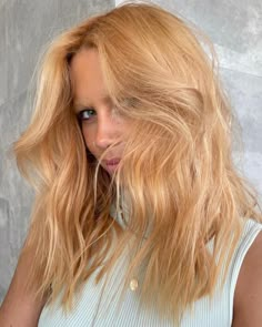 Light Strawberry Blonde Hair Balayage, Blonde With Strawberry Blonde Highlights, Blonde To Strawberry Blonde, Natural Strawberry Blonde Hair, Dark Strawberry Blonde Hair, Reddish Blonde Hair, Hair Colors And Styles, Blonde Shag, Mom Nails