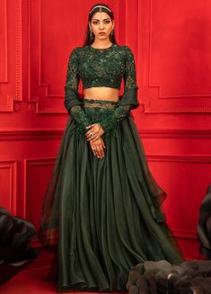 Deep Green Waist Embellished Organza Lehenga With Floral Embellished Blouse And Dupatta Mahima Mahajan - Fabilicious Fashion Round Neckline Blouse, Mahima Mahajan, Lehenga Style Saree, Indian Bridesmaid Dresses, Organza Lehenga, Net Blouses, Green Lehenga, Embroidered Lehenga, Lehenga Blouse