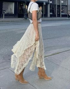 Traje Cowgirl, Looks Country, Downtown Outfits, Nashville Outfits, Mode Boho, Country Concert Outfit, Country Outfits, Western Outfits