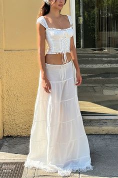 Pinterest Fits, Holiday Suits, Leaf Skirt, Suit Type, Looks Pinterest, Sleeveless Suit, Top Skirt Set, Lace Splicing