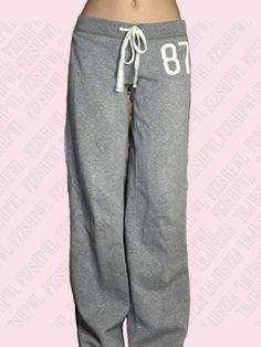 Cute Y2k Clothes, Clothes Sweatpants, 2000s Sweatpants, Pants To Buy, Outfit Ideas Pants, Casual Clothes, Clothes Pants, American High Street Style, Clothes Aesthetic