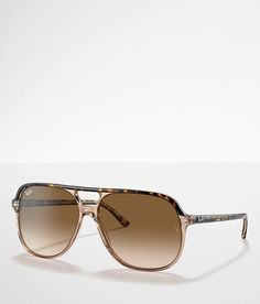 Ray-Ban Aviator Sunglasses - Brown , Women's Graidentbrown Plastic frame sunglasses Clear gradient brown polarized lenses 100% UV protection Soft shell case included. Apparel & Accessories Best Aviators For Women, Rayban Sunglasses For Women 2023, Ray Bands Women, Womens Ray Ban Sunglasses, 70s Aviator Sunglasses, Trendy Sunglasses For Women 2023