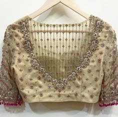 Golden Blouse Work Designs, Golden Blouse Designs, Maggam Blouse, Latest Bridal Blouse Designs, Maggam Work Blouse, Latest Blouse Designs Pattern, Best Blouse Designs, New Saree Blouse Designs, Latest Model Blouse Designs