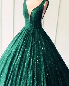 Green Gowns, Sequin Ball Gown, Ball Gown Prom Dresses, Ball Gown Prom Dress, Gown Prom Dresses, Junior Prom, Yule Ball, Sequin Prom Dress