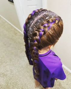 Glitter Hair Gel Hairstyles, Cheer Dance Hairstyle, Hairstyles For Cheerleading, Cheer Hair Ideas, Hairstyles For Gymnastics, Cheerleader Hairstyles, Hairstyle Ideas For Kids, Cheerleader Hair, Christmas Hairstyles For Kids