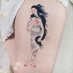 Beautiful Botticelli inspired Venus Kintsugi Tattoo Ideas, Kintsugi Tattoo, Venus Tattoo, Gold Tattoo, 4 Tattoo, Red Ink Tattoos, Mermaid Tattoo, Tattoo Project