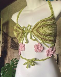 Jean Shorts Outfit, Diy Moss, Ringing In The New Year, Crochet Fairy, Crochet Business, Kawaii Crochet