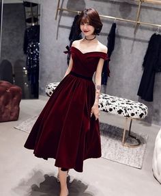 Velvet Homecoming Dress, Prom Dress Burgundy, Burgundy Evening Dress, A Line Cocktail Dress, Burgundy Shorts, A Line Evening Dress, Gaun Fashion, Sweetheart Prom Dress