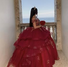 Burgundy Quince Dresses, Red Quince Dress, Red Quinceanera Ideas, Burgundy Quinceanera Dresses, Quinceanera Dresses Mexican, Quinceanera Dresses Gold, Mexican Quinceanera Dresses, Quinceanera Themes Dresses, Quinceañera Dresses