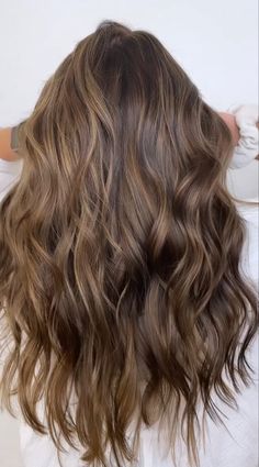 Brunette Balayage Hair, Balayage Brunette, Balayage Hair, Hair Highlights, Hair Goals, Hair Inspo, Hair And Nails, Brown Hair, Balayage