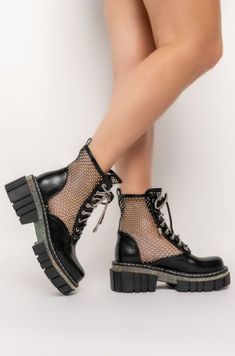 Rhinestone Fishnets, Fold Over Boots, Platform Combat Boots, Azalea Wang, Black Combat Boots, Sandal Platform, Platform Heels Chunky, Combat Boot, Black Features