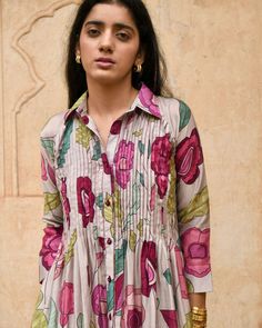 Size Chart Courtyard Design, Kurti Designs Latest, Kurti Neck, Fancy Kurti, Kurta Neck Design, Cotton Kurti Designs, Dress Design Patterns, Kurta Designs Women, Cotton Kurti