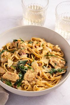 Chicken Florentine Pasta - Insanely Good Florentine Pasta, Chicken Florentine Pasta, Creamy Spinach Sauce, Cajun Chicken Pasta Recipes, Parmesan Cheese Sauce, Tuscan Chicken Pasta, Haitian Food, Neapolitan Pizza, Chicken Florentine