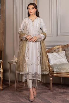 Mushq Elise Versailles Silk Prets 2022 Formal Sets With Digital Print For Eid, Formal Digital Print Sets For Eid, Elegant Long Sleeve Set With Digital Print, Elegant White Sets With Digital Print, Sky Blue Outfit, Semi Formal Wear, Organza Sleeves, Luxe Wedding, Organza Dupatta