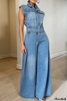 Olivia Mark - Denim Jumpsuit with Patchwork Pockets, Buckled Turndown Collar, and Sleeveless Design for Streetwear Fashion Preppy Mode, Romper Long Pants, Moda Denim, Jumpsuit Fitted, Sleeveless Suit, Vintage Preppy, Estilo Preppy, Denim Romper, Turndown Collar