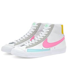 Nike Blazer Mid 77 Pink, Fit Lads, Glow Shoes, Blazer Shoes, Nike Products, Nike Sneakers Outfit, Sneaker Outfits Women, 270 Nike, Preppy Shoes