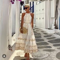 Brand New! Never Worn. Purchased In Santorini From A Luxury Boutique. Absolutely Gorgeous! Size Small. Luxe Quality! Revolve Dresses, White Linen Dresses, Cream And Gold, Cream Dress, Linen Dresses, Linen Dress, White Linen, Santorini, Luxury Boutique