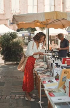 Chique Outfit, Summer Dresses For Wedding Guest, White Dress Summer, Moda Vintage, 가을 패션, French Girl, Outfits Fashion, Mode Inspiration, Spring Summer Outfits