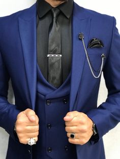 Black Outfit Men, Stylish Mens Suits, Vest Suit, Blue Suit Men, Slim Fit Suit Men, Mode Tips, Classy Suits, Dress Suits For Men, Designer Suits For Men