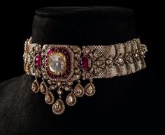 Maharaja Jewellery Royal Jewels, Royal Indian Jewellery, Antique Royal Jewelry Indian, Vilandi Jewellery Necklaces, Real Diamond Necklace Royal Jewels, Royal Jewelry Indian, Diamond Indian Jewellery, Indian Kundan Jewellery, Heavy Necklace