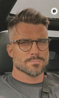 2024 Mens Hairstyles, Men Haircut Fade, Very Short Hair Men, Man With Glasses, Fade Beard, Older Mens Hairstyles, Mens Hairstyles With Beard, Beard Haircut