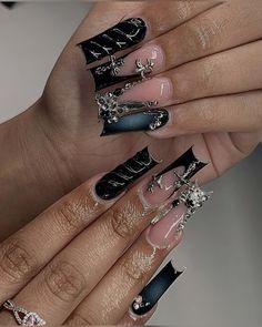 Y2k Nails Without Charms, Black Nails With Charms, Ken Nails, Black Junk Nails, Y2k Nails Black, Nail Inspo Black, Long Acrylic Nail Designs