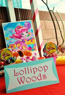 lollipop wood's birthday party table