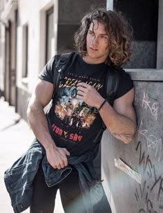 Aesthetic Long Hair, Long Haircuts For Men, Guide Aesthetic, Long Hair Men, Long Haircuts, Hairstyles For Men, Curly Hair Men, Instagram Model