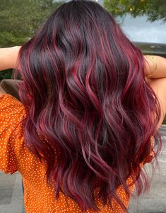 Pelo Color Vino, Cherry Hair Colors, Red Balayage Hair, Wine Hair Color, Dark Red Hair Color, Cherry Red Hair, Red Ombre Hair, Cherry Coke, Wine Red Hair