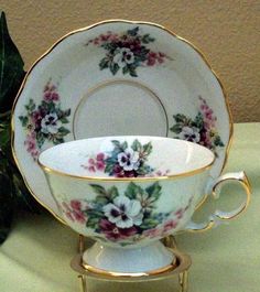 Laurel Bouquet of Pansies Porcelain Tea Cups (Teacups) and Saucers Set of 2-Roses And Teacups Fancy Tea Cups, Porcelain Tea Cups, Beautiful Cups, Silver Tea Set, Teacups And Saucers, Tea Cups And Saucers, Tea Cup Gifts, Porcelain Tea Set, China Tea Sets