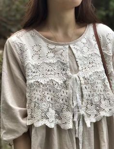 Shabby Chic Clothes, Linens And Lace, Gorgeous Clothes, Practical Magic, Upcycled Fashion, Mode Vintage, Upcycle Clothes, White Top