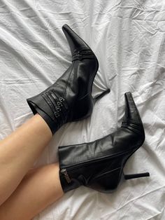 Vintage 90's Pointed toe boots y2k black heel high leather slim heel women's shoes FAITH Uk 6 EU 39 US 8.5 high heels y2k , black platform  soft genuine leather size 39 / 6  insole 24.5-25 cm (9.8') heel 10 cm - 3.9 ' condition is very good, all videos and photos are unprocessed. there are minor traces of wear, which is obvious, the shoes had a life before you!)  made in Brazil. Edgy Fitted High-top Platform Boots, Edgy Fitted High-top Boots, Fitted Edgy Platform Boots With Pointed Toe, Edgy High-top Heels With Reinforced Heel, Edgy Platform Boots With Pointed Toe And Reinforced Heel, Edgy Heeled Boots With Sculpted High Heel, Edgy High Heeled Boots In Faux Leather, Edgy Faux Leather Platform Boots With Pointed Toe, Edgy High Heeled Boots With Sculpted Heel