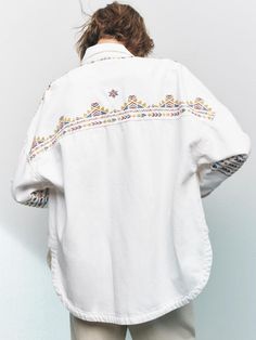 spring new women's clothing fresh temperament all-match polo collar loose casual pocket decoration embroidered shirt jacket Zara Embroidery, Vintage Nakışlar, Minimal Embroidery, Indian Outfits Modern, Cardigan Sweater Vest, Wire Crochet, Embroidered Tee, Boho Floral Dress, Shirt Embroidery