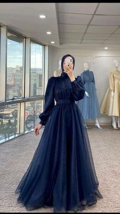 Dress For Hijab Party, Prom Dress Long Sleeve Modest, Hijab Gown Dresses Party, Muslimah Gown Styles, Hijab On Gown, Prom Dress For Hijabi Girl, Hijab Ideas For Party, Hijab Style For Gown, Hijabi Prom Outfits