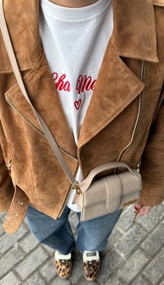 Kate Moss Street Style, Trendy Outfit Inspo, 2024 Outfits, Girly Aesthetic, Beige Outfit, Trending Boots, Fall Inspo, Autumn Outfits, Boring Clothes