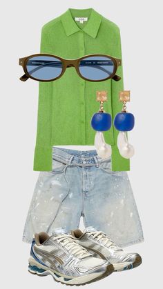 #streetstyle #greenshirt #asics Jean Shorts Outfit, Outfit Street Style, Jean Short Outfits, What To Wear Today, Shorts Outfit, Boring Clothes, Green Shirt, Mode Fashion